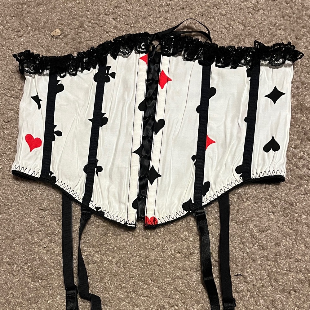 Heavy Red Alice Card Suits Waist Cincher Hearts, Spades, Diamonds - Picture 5 of 13